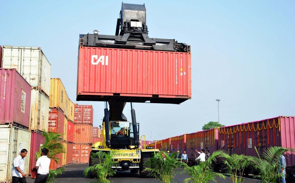 The Weekend Leader - India's June YoY engineering goods exports rises by 52.4%